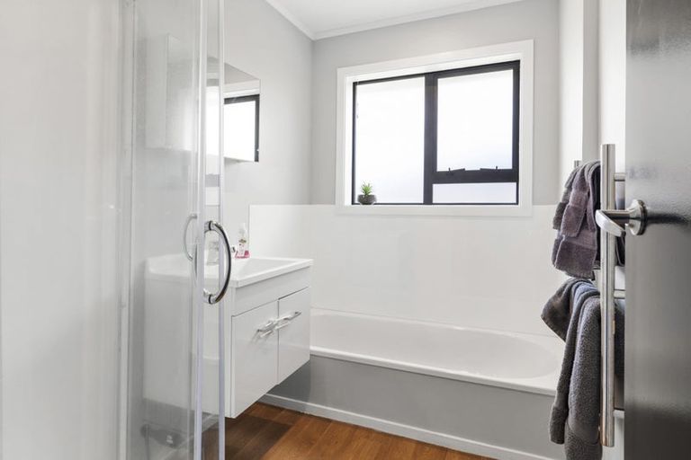 Photo of property in 5 Colorado Grove, Brooklyn, Wellington, 6021