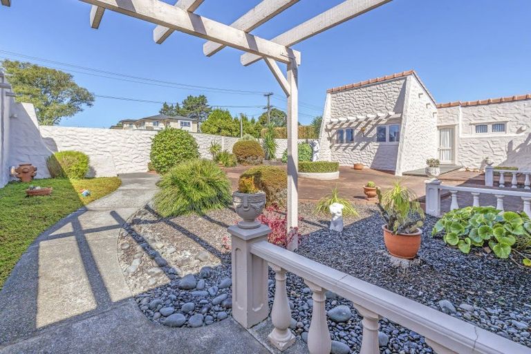 Photo of property in 366 Point View Drive, Shamrock Park, Auckland, 2016