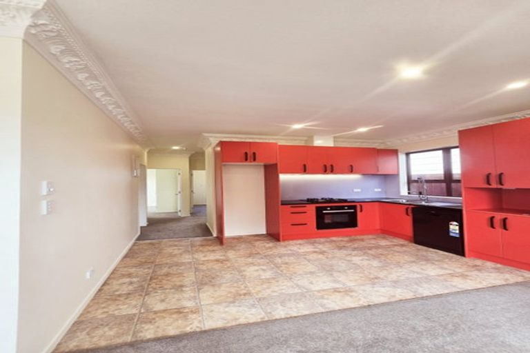 Photo of property in 3/48 Pooks Road, Ranui, Auckland, 0612