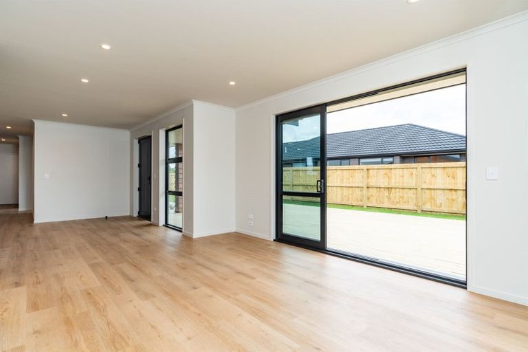 Photo of property in 34 Marram Place, Mangawhai Heads, Mangawhai, 0505