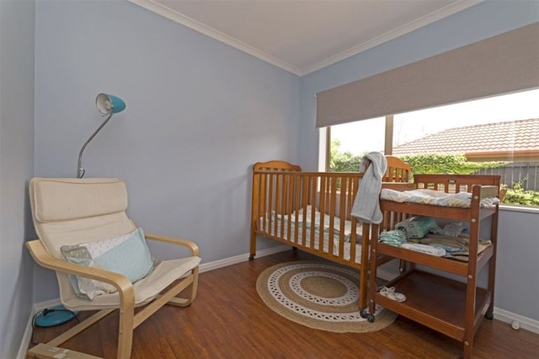 Photo of property in 70 Ruze Vida Drive, Massey, Auckland, 0614