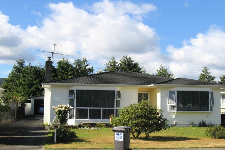 Photo of property in 76 Holdsworth Avenue, Trentham, Upper Hutt, 5018