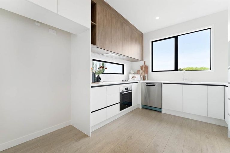 Photo of property in 18b Kings Road, Panmure, Auckland, 1072