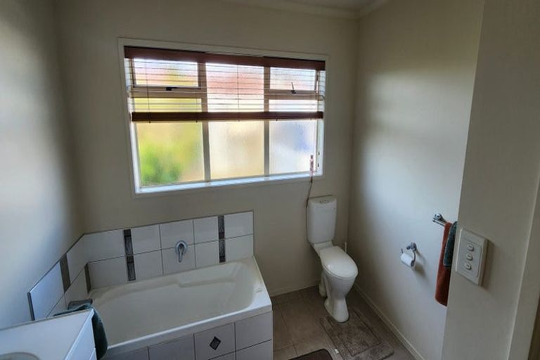 Photo of property in 29 Edgewater Grove, Whakatane, 3120
