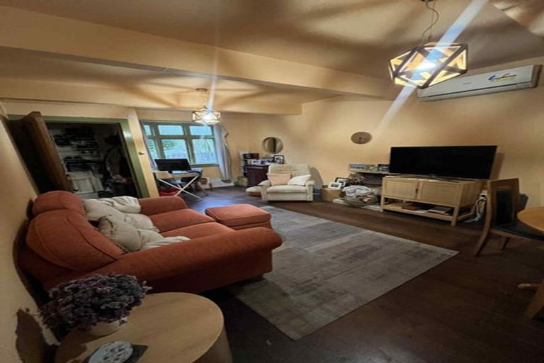 Photo of property in 3/16 Balfour Street, Mornington, Wellington, 6021