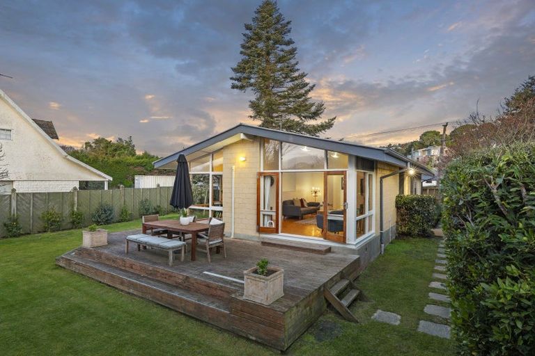 Photo of property in 394 Cashmere Road, Westmorland, Christchurch, 8025