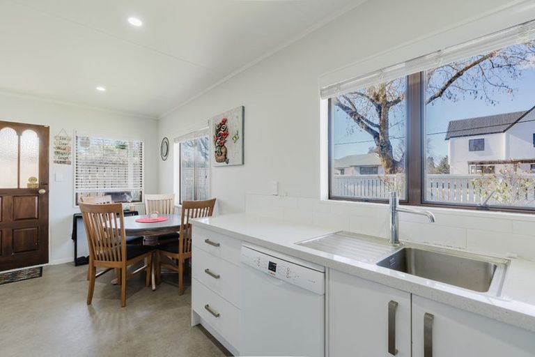 Photo of property in 212a Maeroa Road, Maeroa, Hamilton, 3200