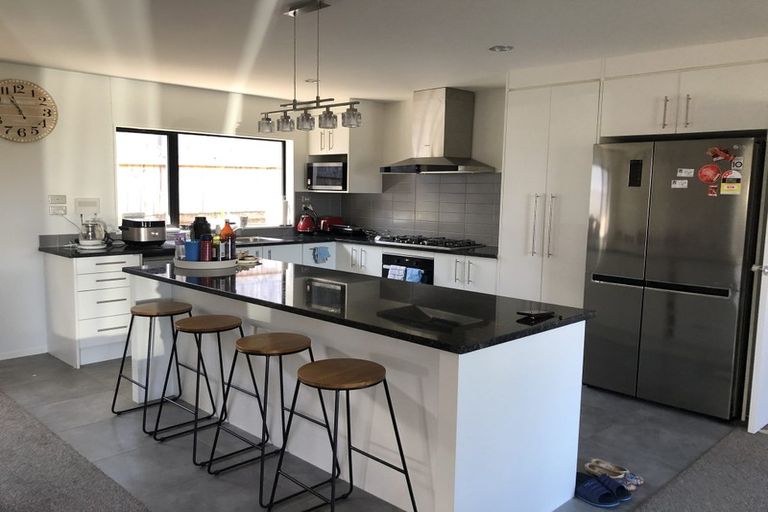 Photo of property in 14 Te Ironui Place, Huntington, Hamilton, 3210