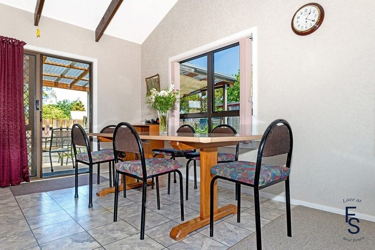 Photo of property in 13 Loisel Street, Riverdale, Gisborne, 4010