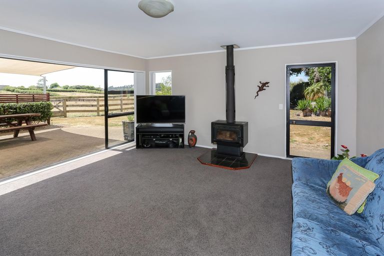 Photo of property in 382 Kingseat Road, Kingseat, Pukekohe, 2679