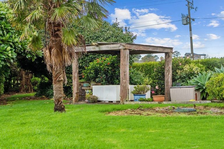 Photo of property in 444 Hillview Road, Bombay, 2675