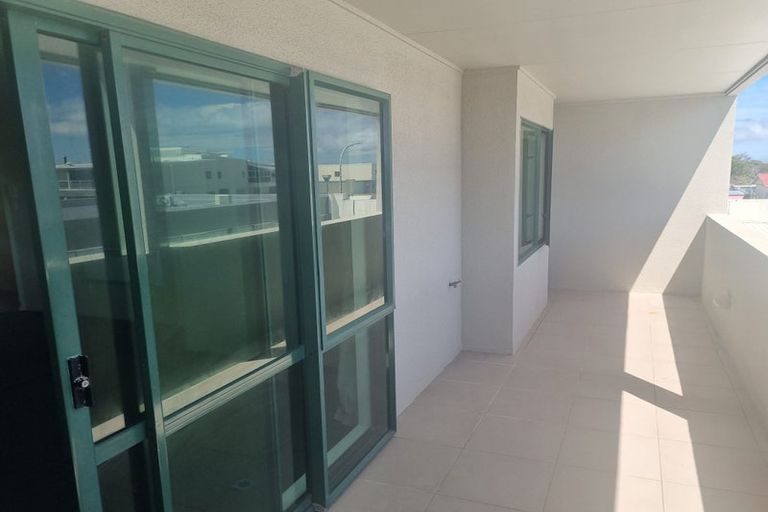 Photo of property in 2c/25 Maclean Street, Paraparaumu Beach, Paraparaumu, 5032