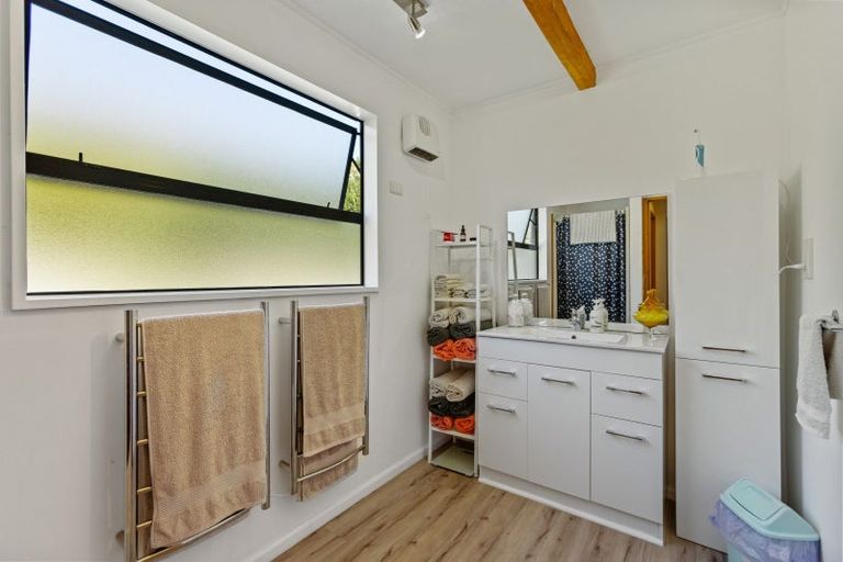 Photo of property in 24 Ahuriri Drive, Omarama, 9412