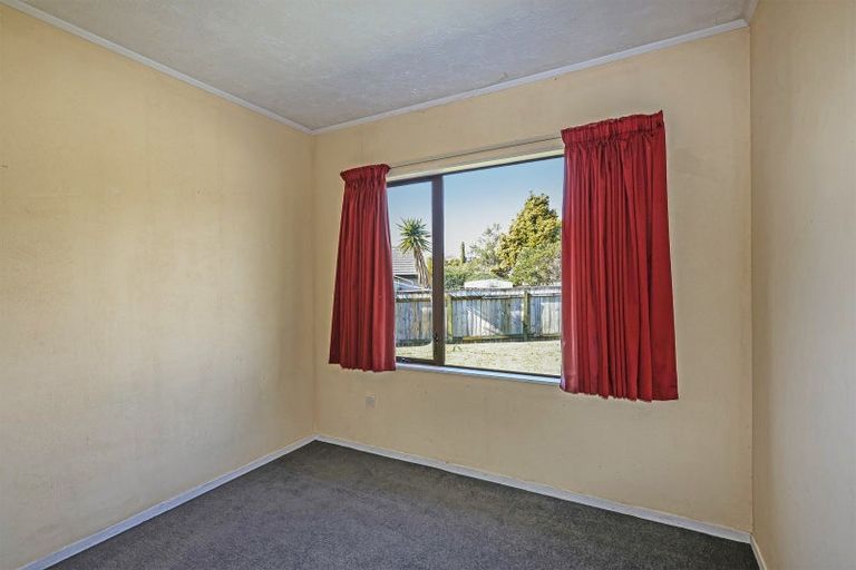 Photo of property in 14 Kaweka Place, Havelock North, 4130