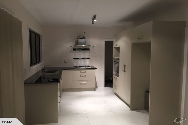 Photo of property in 100 Fourth Avenue, Woodhill, Whangarei, 0110