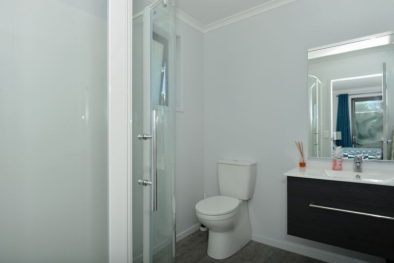 Photo of property in 279 Campbell Road, Parua Bay, Onerahi, 0192