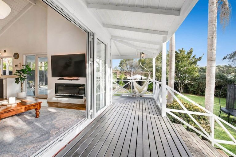 Photo of property in 61 Brian Crescent, Stanmore Bay, Whangaparaoa, 0932