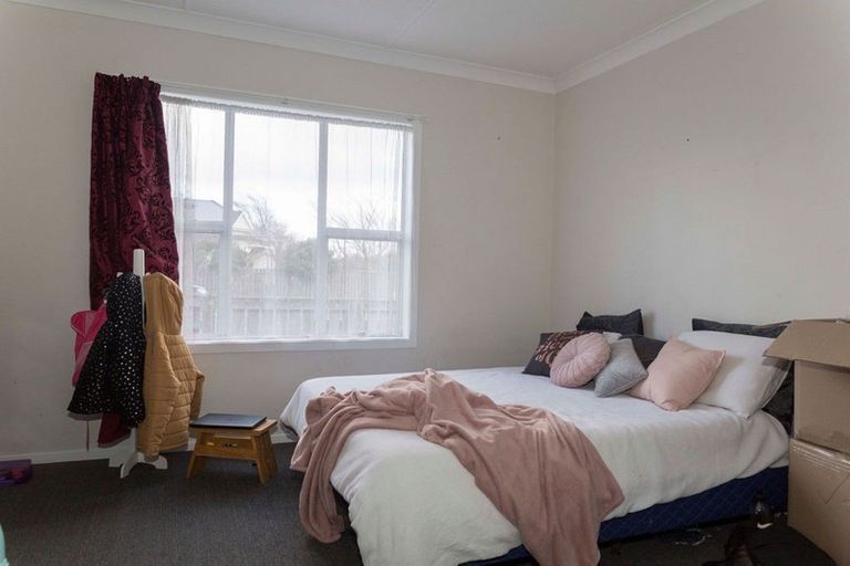 Photo of property in 13 Waterloo Street, Dannevirke, 4930