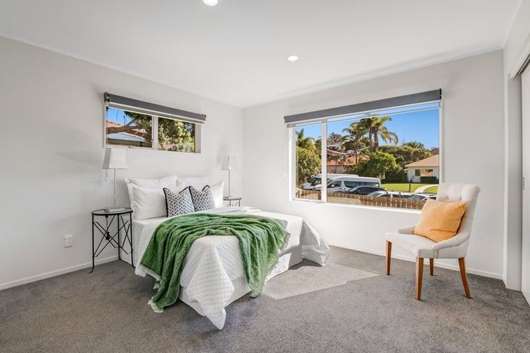 Photo of property in 14 Greta Place, Stanmore Bay, Whangaparaoa, 0932