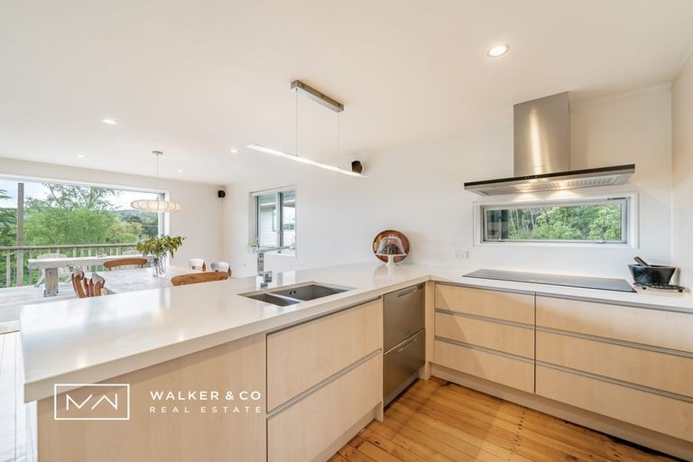 Photo of property in 48 Jocelyn Crescent, Pinehaven, Upper Hutt, 5019