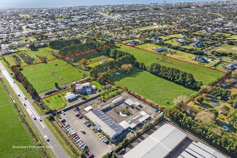 Photo of property in 151 Domain Road, Papamoa Beach, Te Puke, 3187