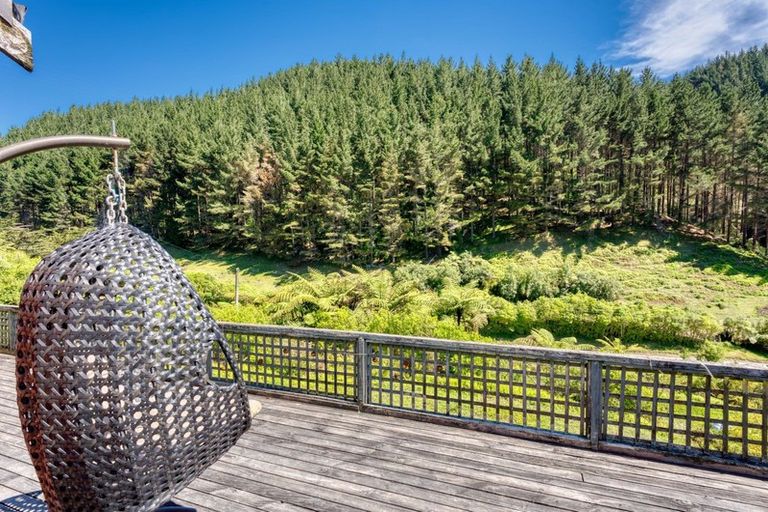 Photo of property in 305 Mangaone Road, Hautere, Otaki, 5582