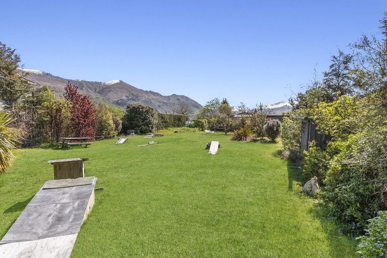 Photo of property in 93 Upton Street, Wanaka, 9305
