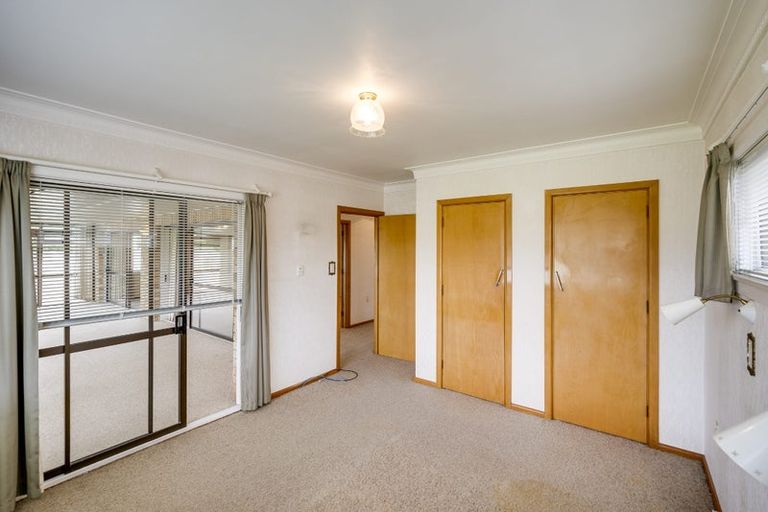 Photo of property in 12 Mill Road, Clive, 4102