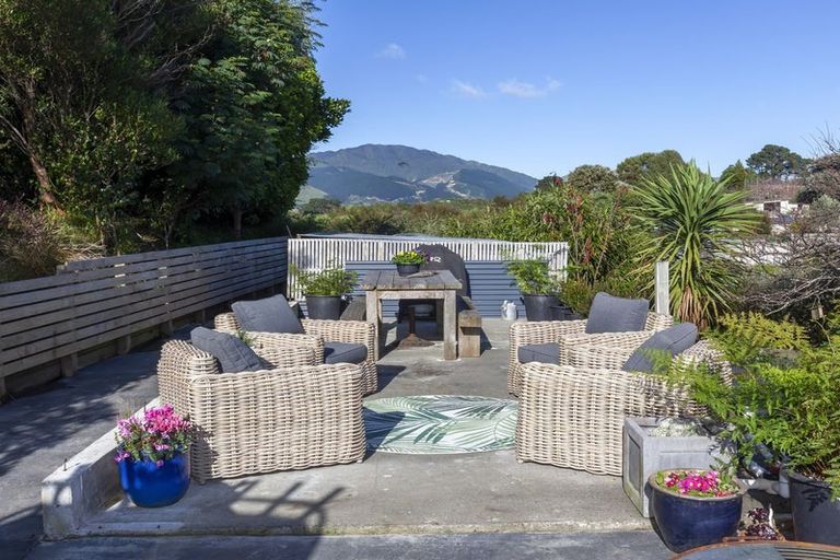 Photo of property in 56 Poplar Avenue, Raumati South, Paraparaumu, 5032