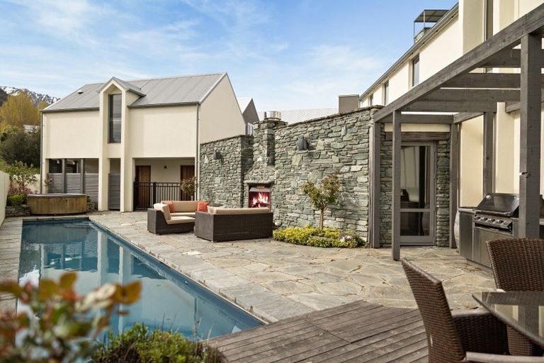 Photo of property in Millbrook Resort, 1 Malaghans Ridge, Arrowtown, 9371