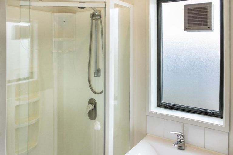 Photo of property in 46d Division Street, Riccarton, Christchurch, 8041