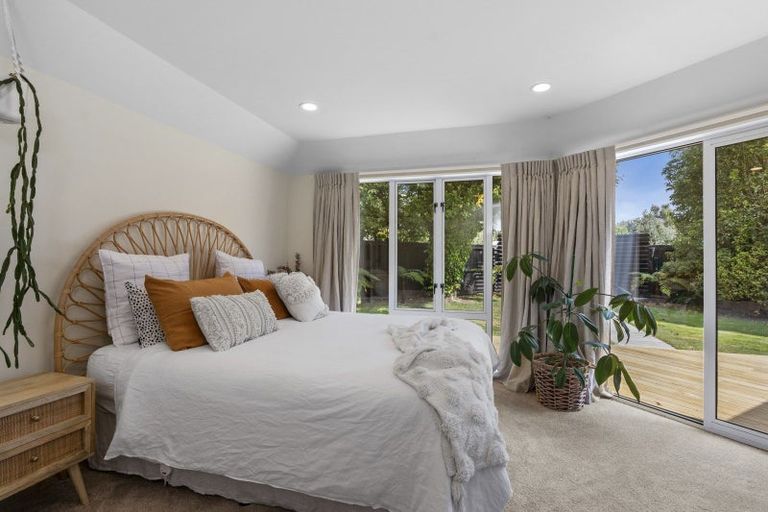 Photo of property in 5 Holderness Place, Ilam, Christchurch, 8041