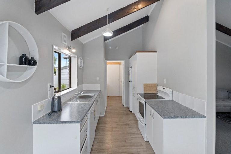 Photo of property in 65a Vardon Road, St Andrews, Hamilton, 3200