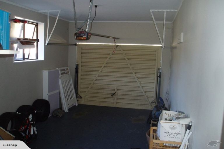 Photo of property in 2/25 Horoeka Street, Stokes Valley, Lower Hutt, 5019