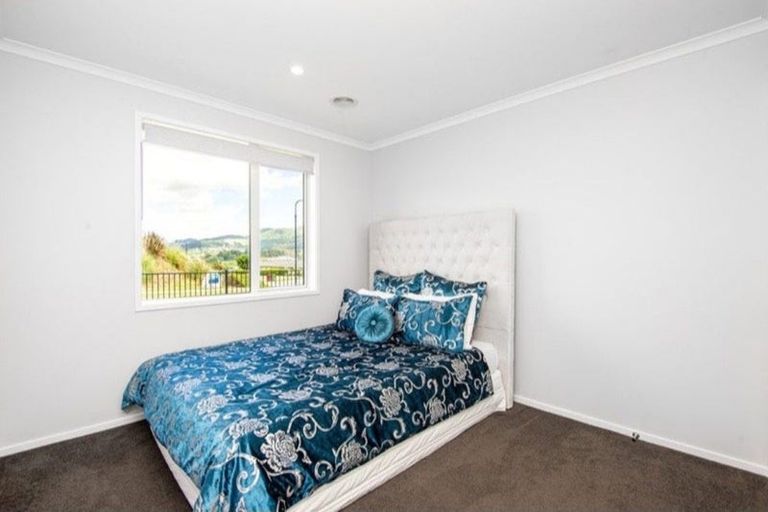 Photo of property in 81 John Burke Drive, Aotea, Porirua, 5024