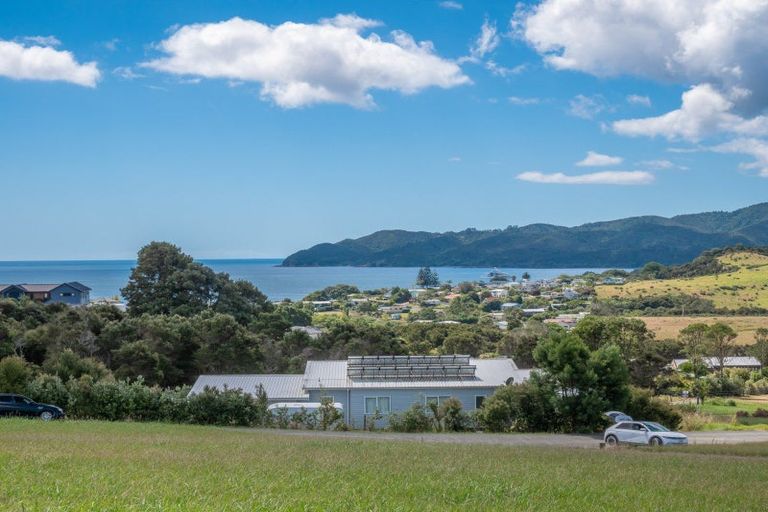 Photo of property in 2 Frazer Place, Coopers Beach, 0420