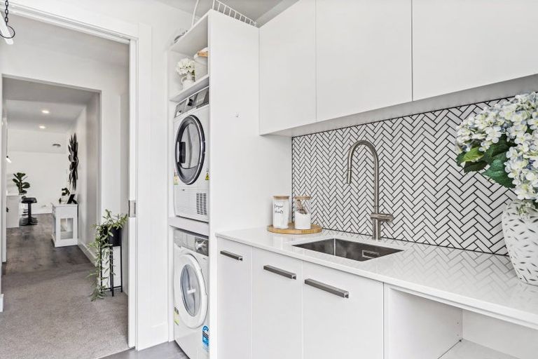 Photo of property in 97 Lisland Drive, Kinloch, Taupo, 3377