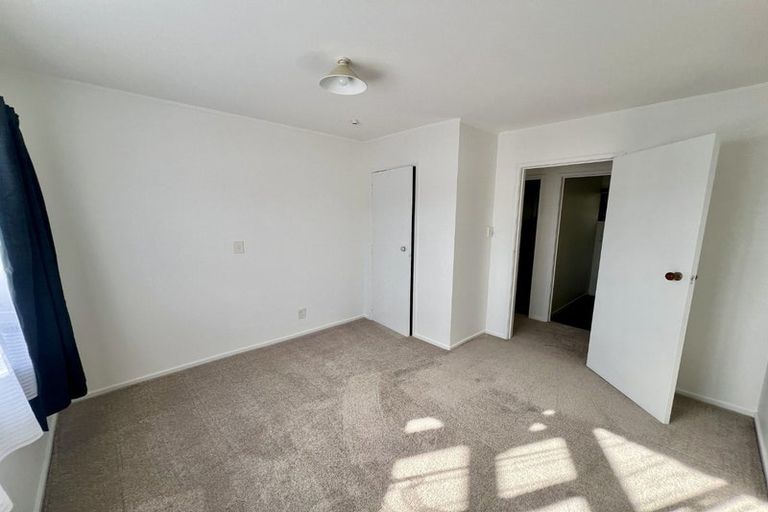 Photo of property in 1/35 D'oyly Drive, Stanmore Bay, Whangaparaoa, 0932