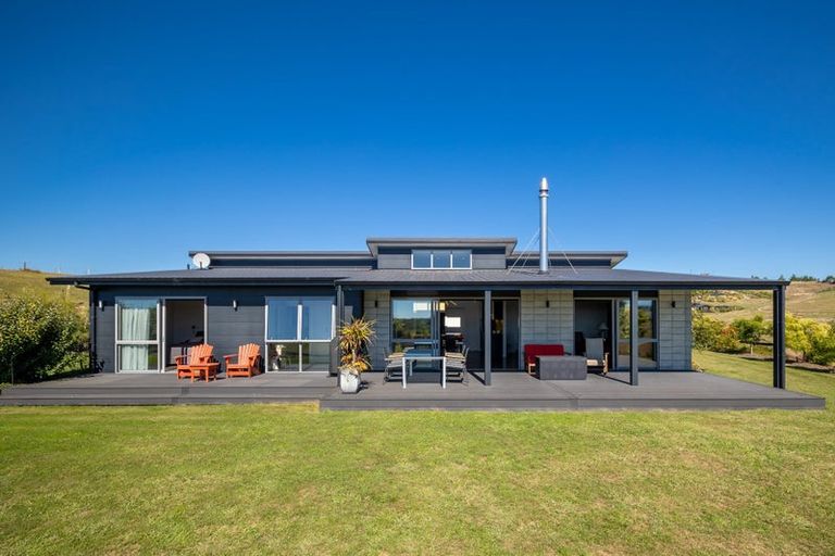 Photo of property in 68 Tiro Kina Road, Tasman, Upper Moutere, 7175