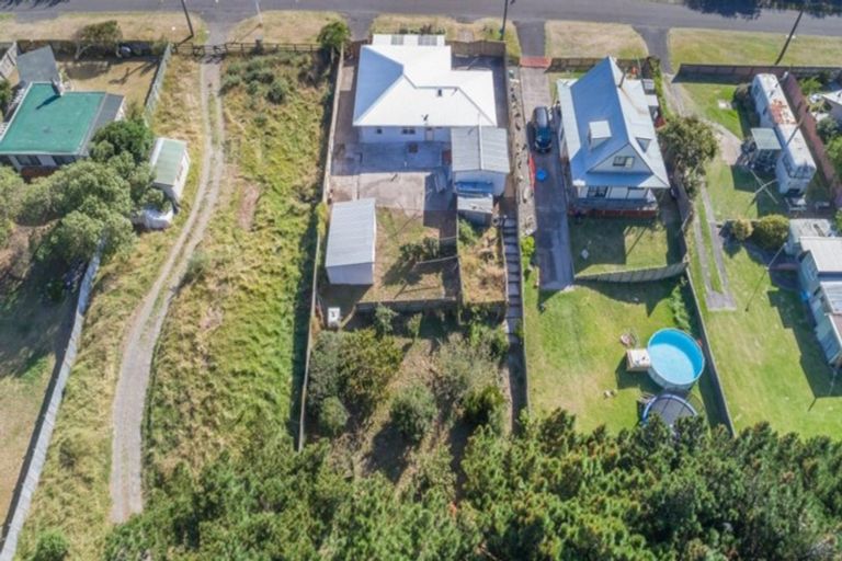 Photo of property in 40 Himatangi Street, Himatangi Beach, Foxton, 4891