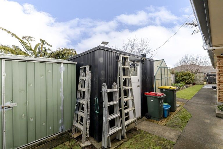 Photo of property in 30 Jules Crescent, Bell Block, New Plymouth, 4312