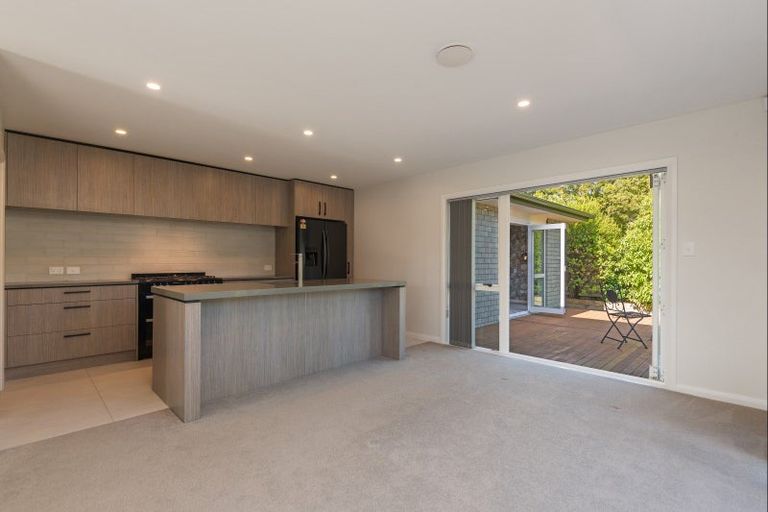 Photo of property in 39 Coutts Way, Fitzherbert, Palmerston North, 4410
