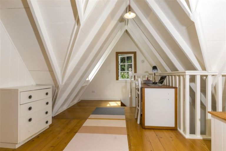 Photo of property in 354 Wairere Road, Waitakere, Henderson, 0782