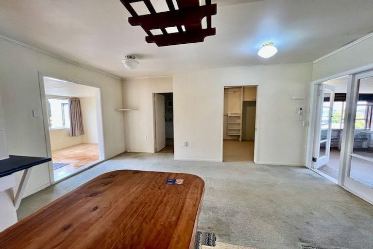 Photo of property in 4 Brian Crescent, Stanmore Bay, Whangaparaoa, 0932