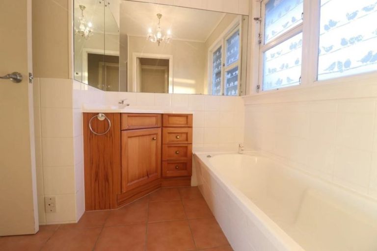 Photo of property in 29 Seon Place, Birkdale, Auckland, 0626