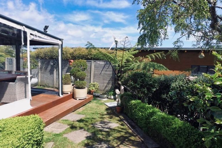 Photo of property in 115a Normandale Road, Normandale, Lower Hutt, 5010