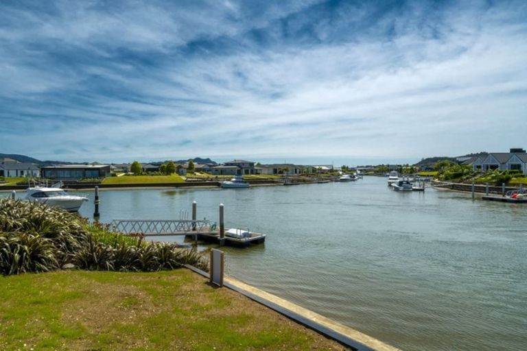 Photo of property in 14 Lady Jocelyn Place, Whitianga, 3510