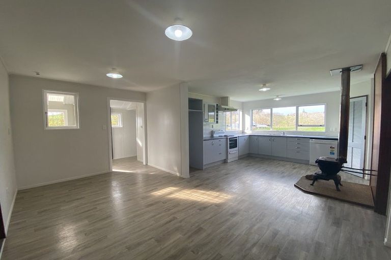 Photo of property in 219 Forestry Road, Waitoki, Kaukapakapa, 0871