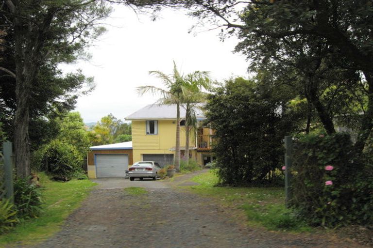 Photo of property in 134 Hinau Road, Waimauku, 0881