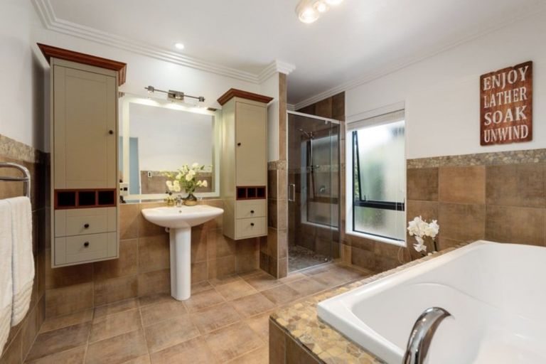 Photo of property in 110 Tuihana Drive, Papamoa Beach, Papamoa, 3118